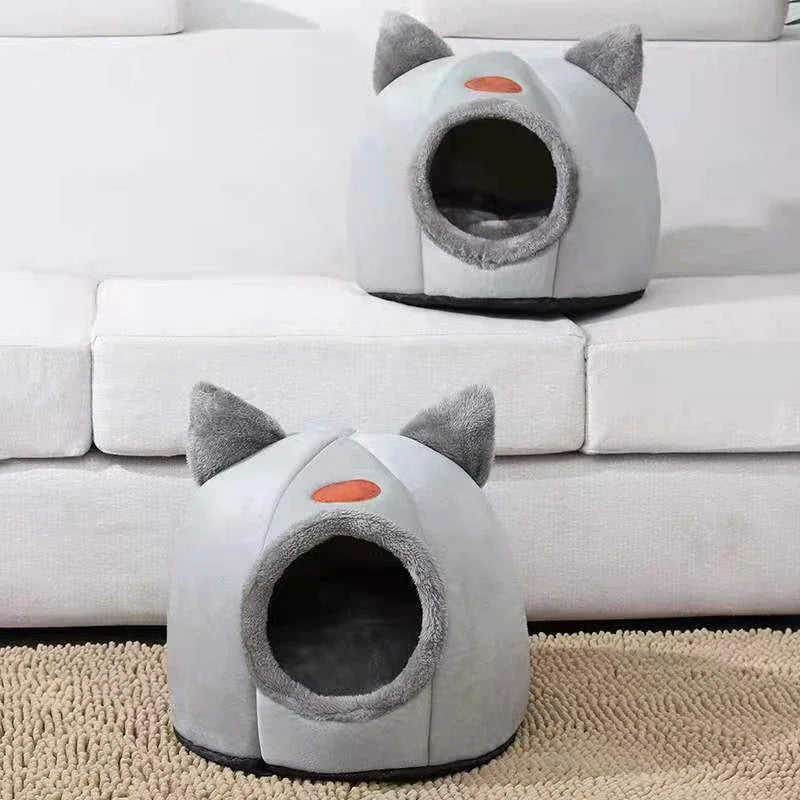 Cozy Winter Cave Bed for Pets