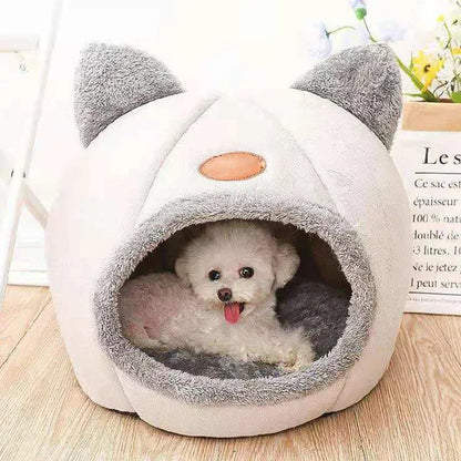 Cozy Winter Cave Bed for Pets
