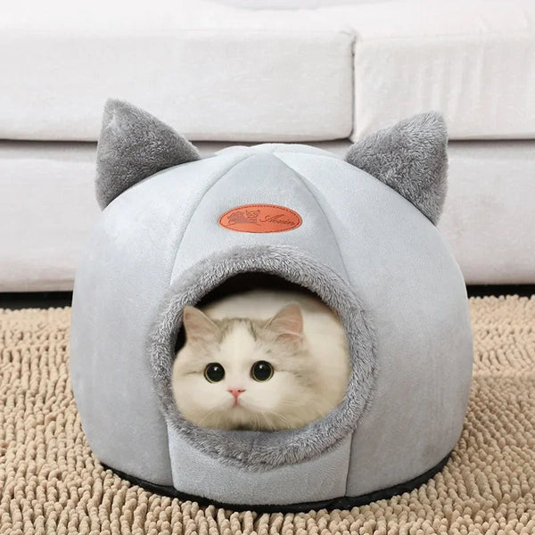 Cozy Winter Cave Bed for Pets