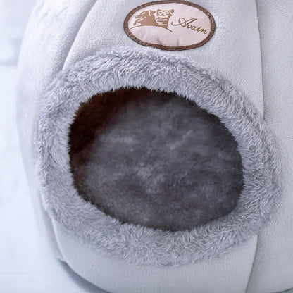 Cozy Winter Cave Bed for Pets