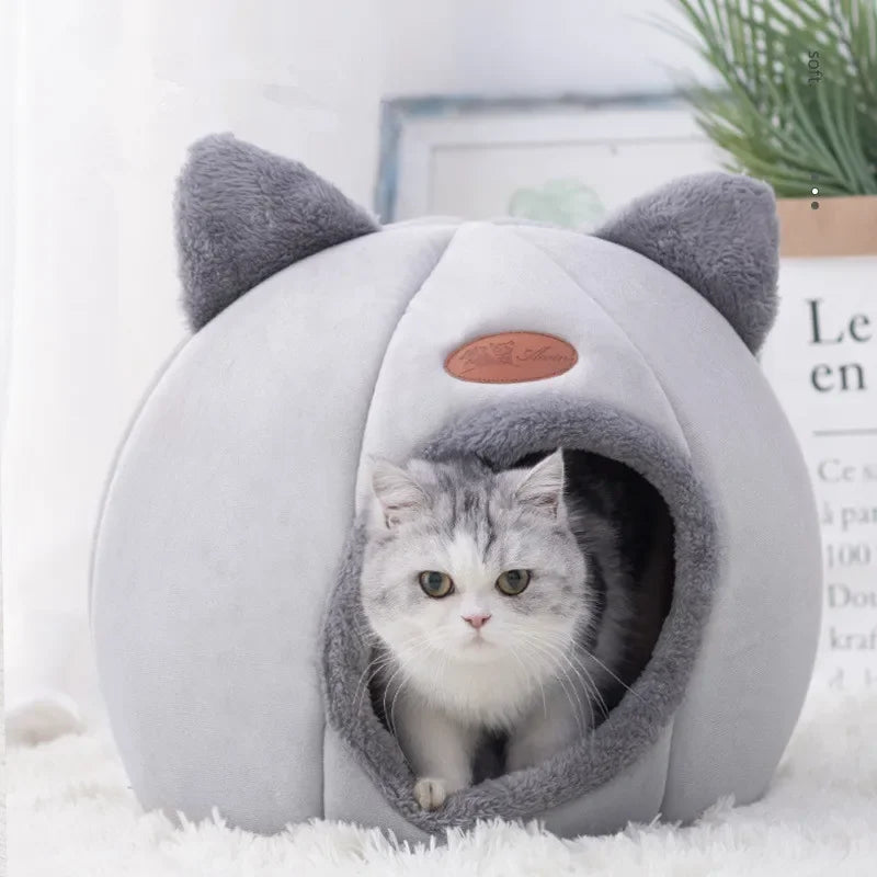 Cozy Winter Cave Bed for Pets